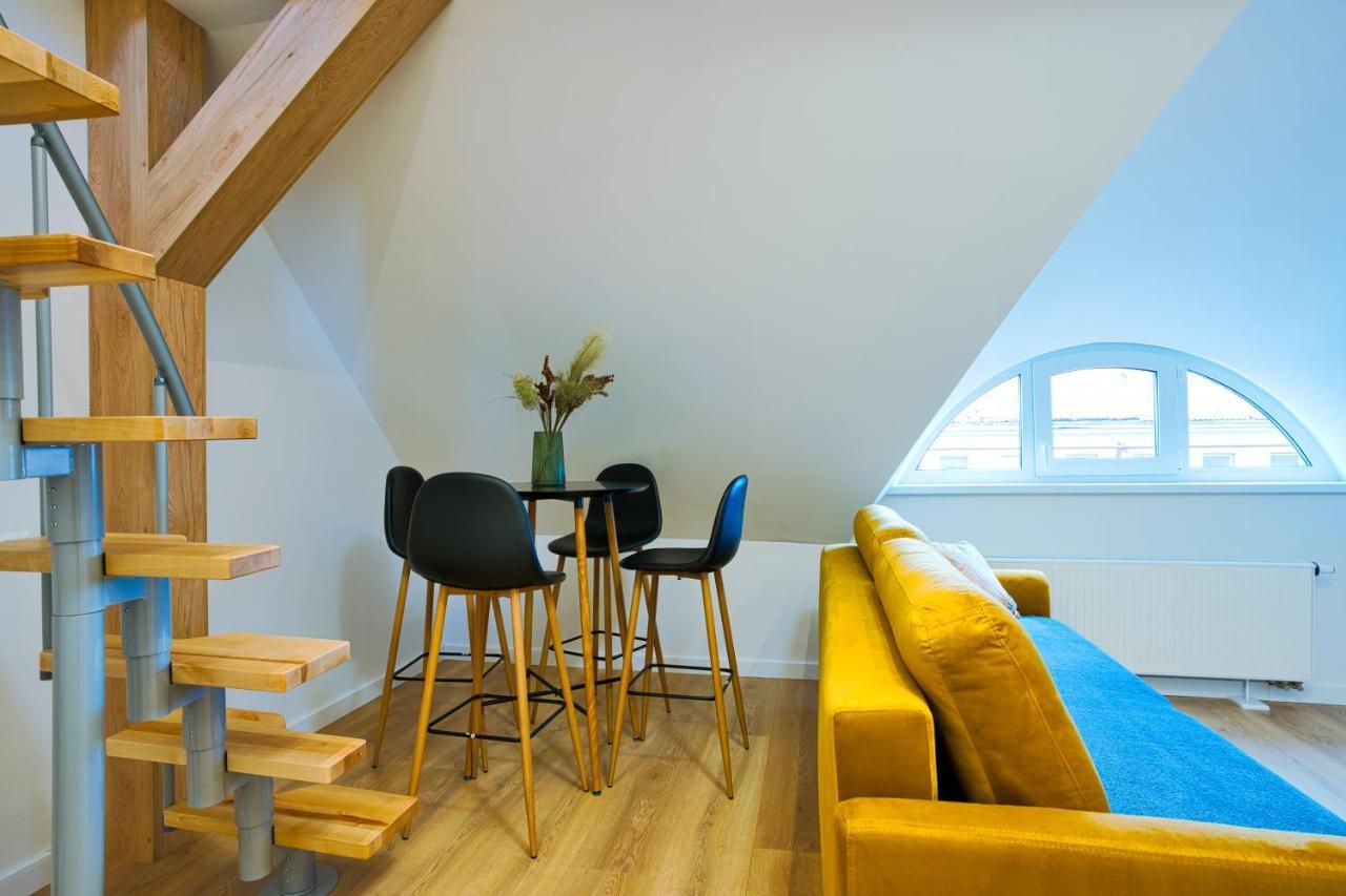 Cosy Studio In The City Center With Air Conditioneer! Klaipėda Buitenkant foto